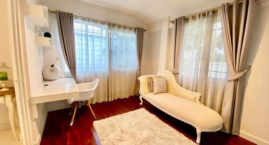 For sale 5 bedrooms house in Mueang Chiang Mai, Chiang Mai