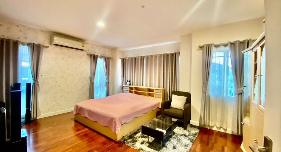 For sale 5 bedrooms house in Mueang Chiang Mai, Chiang Mai