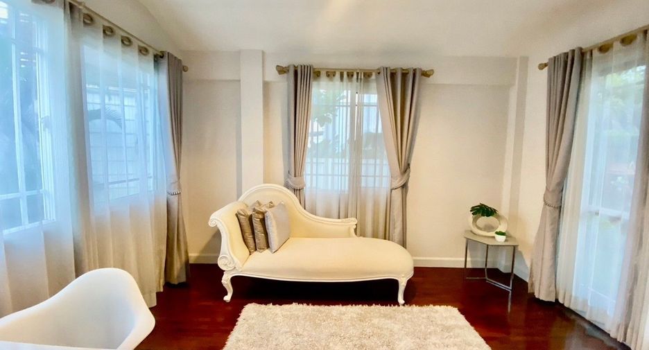 For sale 5 bedrooms house in Mueang Chiang Mai, Chiang Mai