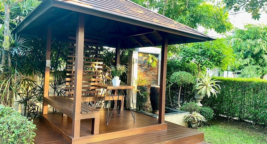 For sale 5 bedrooms house in Mueang Chiang Mai, Chiang Mai