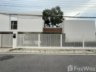 For Rent 2 Bedroom House In San Kamphaeng, Chiang Mai