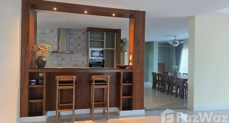 For rent 5 bedrooms house in Hang Dong, Chiang Mai