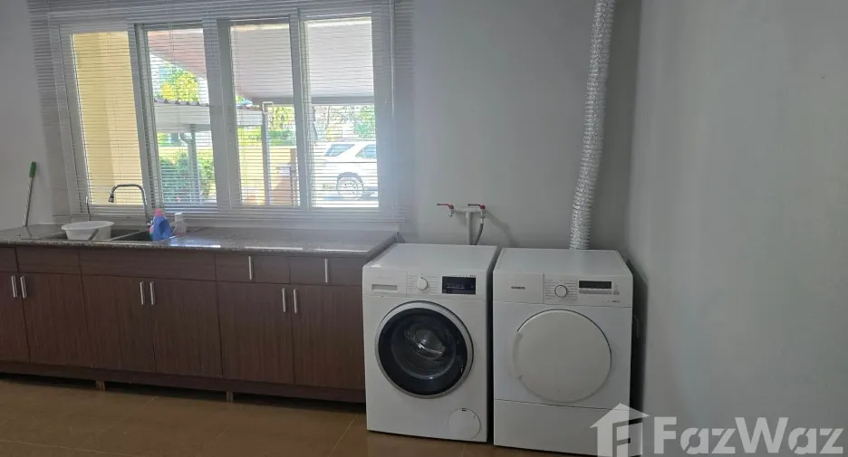 For rent 5 bedrooms house in Hang Dong, Chiang Mai