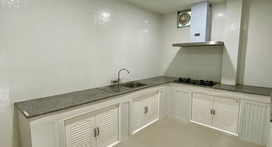 Haus zum Kauf mit 4 Zimmer in Hang Dong, Chiang Mai
