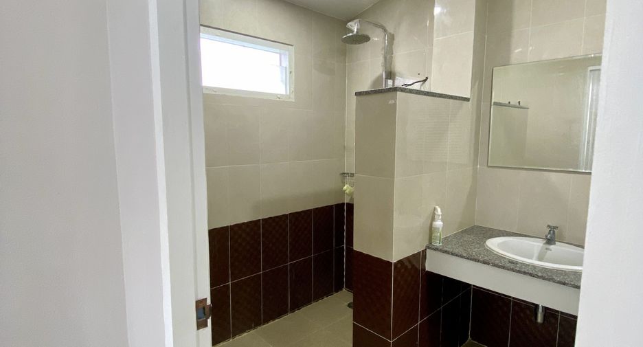 Haus zum Kauf mit 4 Zimmer in Hang Dong, Chiang Mai