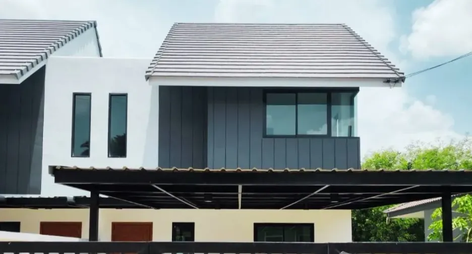 For sale 3 bedrooms house in Saraphi, Chiang Mai