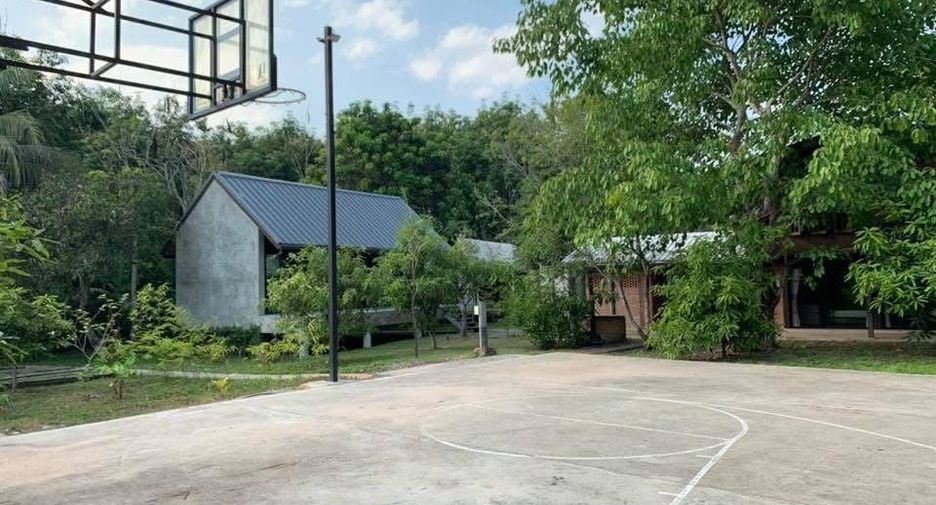 For sale 4 bedrooms house in San Sai, Chiang Mai