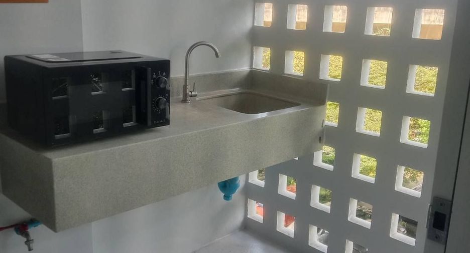 For rent studio condo in Huai Khwang, Bangkok