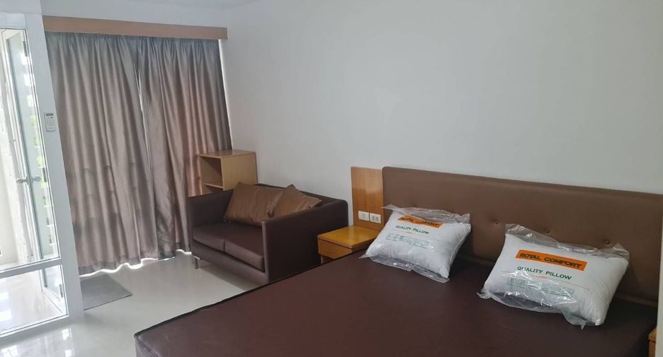 For rent studio condo in Huai Khwang, Bangkok