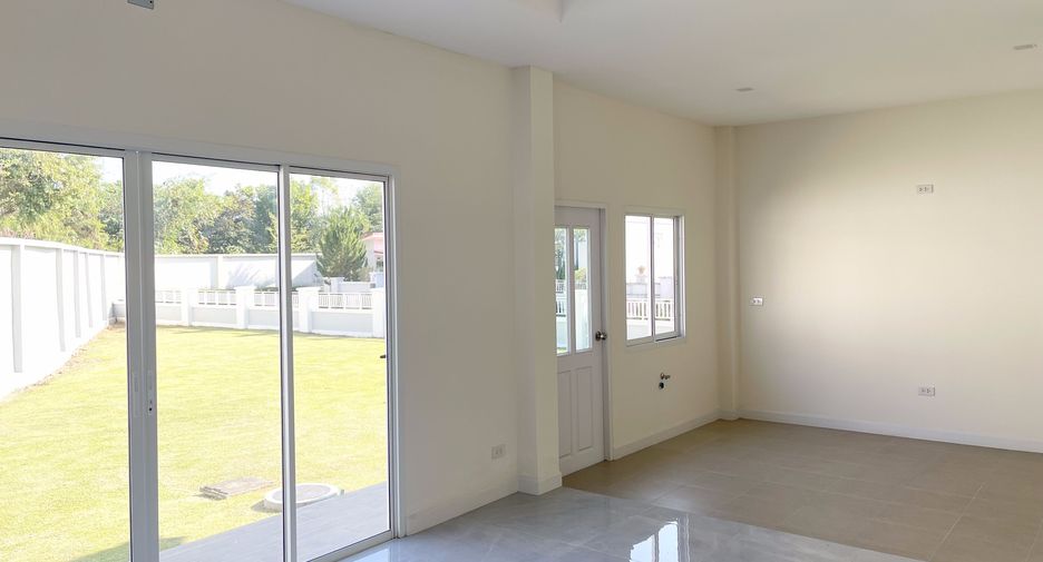 For sale 4 bedrooms house in Doi Saket, Chiang Mai