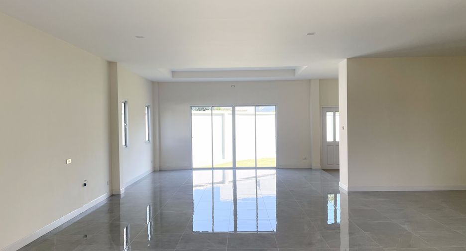 For sale 4 bedrooms house in Doi Saket, Chiang Mai