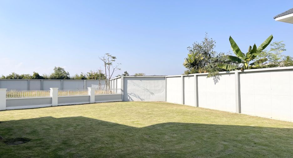 For sale 4 bedrooms house in Doi Saket, Chiang Mai