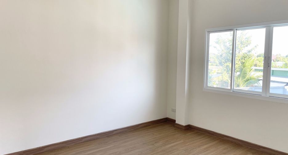 For sale 4 bedrooms house in Doi Saket, Chiang Mai