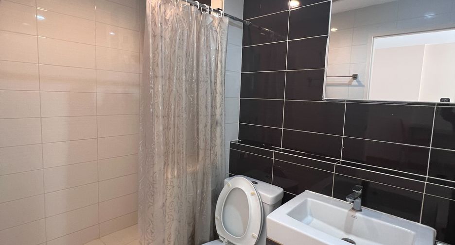 For rent 1 bed condo in Mueang Samut Prakan, Samut Prakan