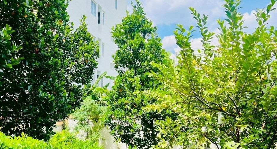 For sale 4 ベッドルーム house in Bang Kapi, Bangkok