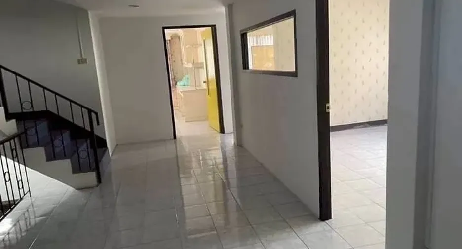 For sale 10 bedrooms retail Space in Bang Bon, Bangkok