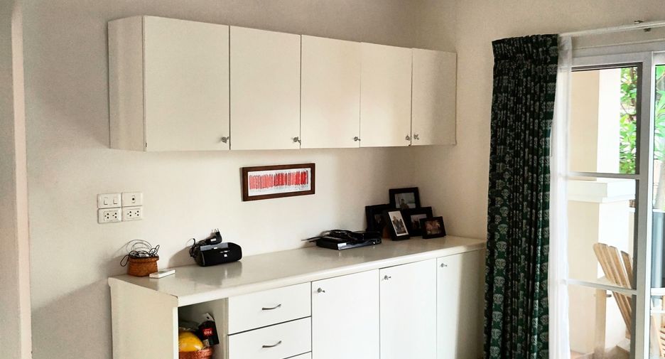 For sale and for rent 4 bedrooms house in Khan Na Yao, Bangkok