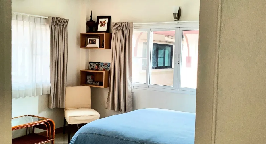 For sale and for rent 4 bedrooms house in Khan Na Yao, Bangkok