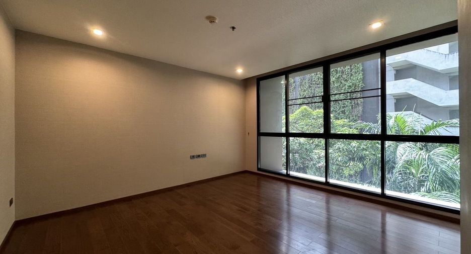 For sale and for rent 3 bedrooms condo in Sathon, Bangkok