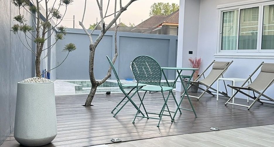 Villa zur Miete mit 4 Zimmer in Hang Dong, Chiang Mai