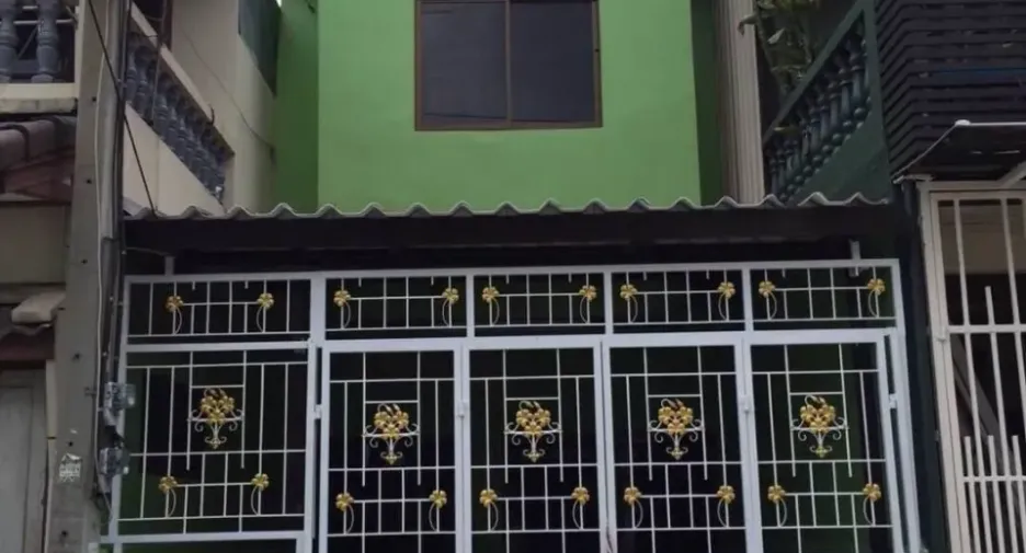 出租 2 卧室 联排别墅 在 Bang Khun Thian, 曼谷