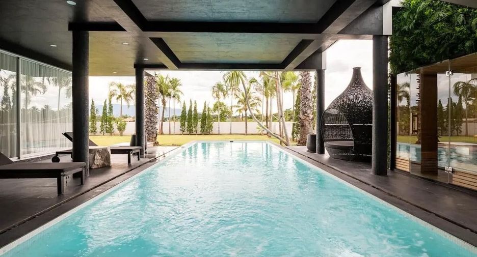 For rent 4 bedrooms villa in San Sai, Chiang Mai