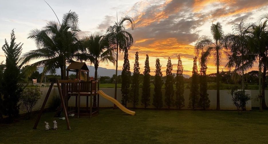 For rent 4 bedrooms villa in San Sai, Chiang Mai