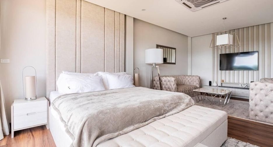 For rent 4 bedrooms villa in San Sai, Chiang Mai