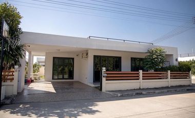 For sale and for rent 3 bedrooms house in Mueang Chiang Mai, Chiang Mai