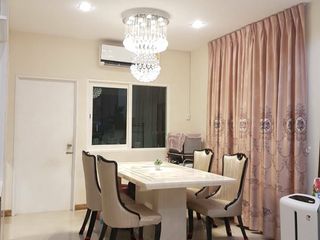 For sale and for rent 4 bedrooms townhouse in Mueang Samut Prakan, Samut Prakan