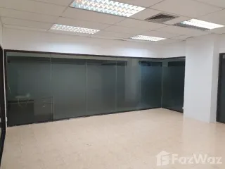 Продажа и аренда офис в Кхлонг Тоеи, Бангкок