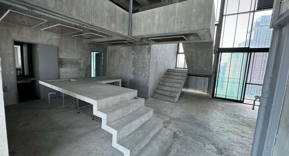 Condo en venta de 4 habitaciones en Watthana, Bangkok