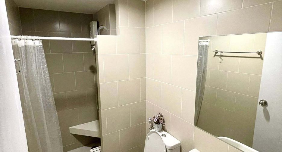 For rent studio condo in Mueang Samut Prakan, Samut Prakan