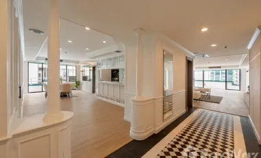 Apartamento en venta de 3 habitaciones en Khlong Toei, Bangkok