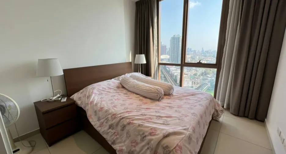 Condo en venta y en alquiler de 2 habitaciones en Khlong Toei, Bangkok