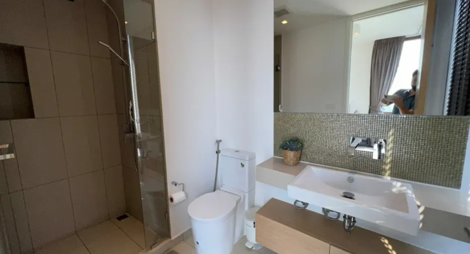 Condo en venta y en alquiler de 2 habitaciones en Khlong Toei, Bangkok