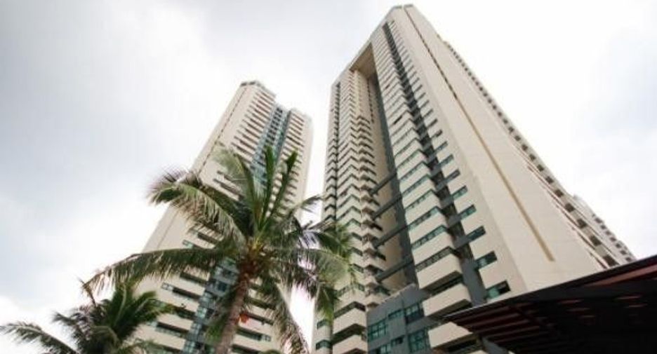 For sale and for rent 2 bedrooms condo in Sathon, Bangkok
