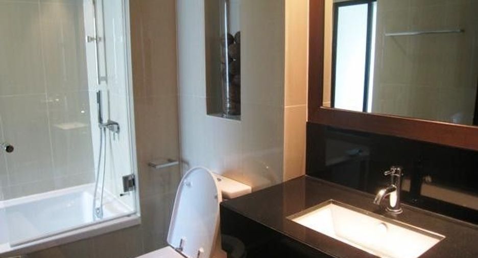 For sale and for rent 2 bedrooms condo in Sathon, Bangkok