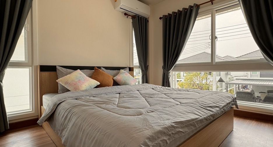 For rent 4 bedrooms house in Mae Rim, Chiang Mai