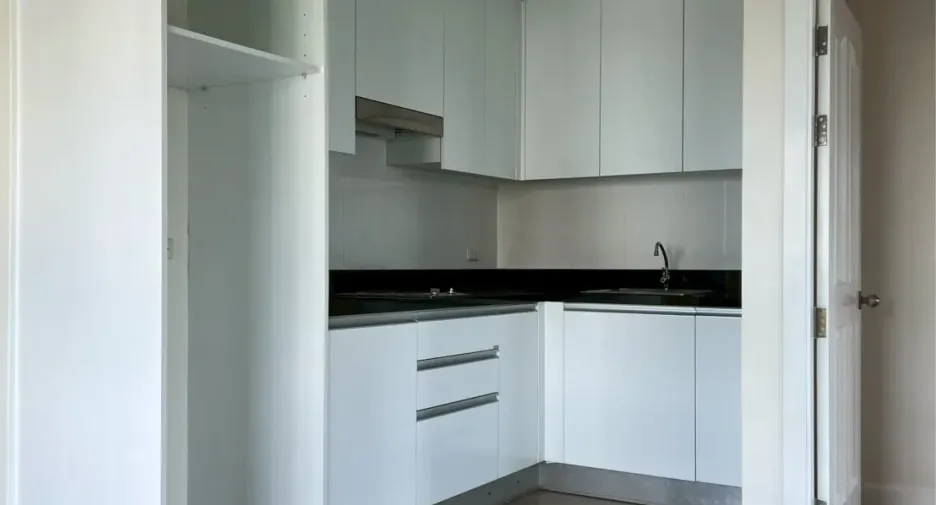 For sale and for rent 1 bed condo in Mueang Samut Prakan, Samut Prakan