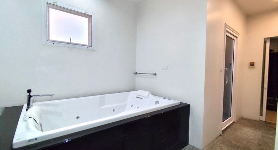 For sale and for rent 3 bedrooms house in San Sai, Chiang Mai