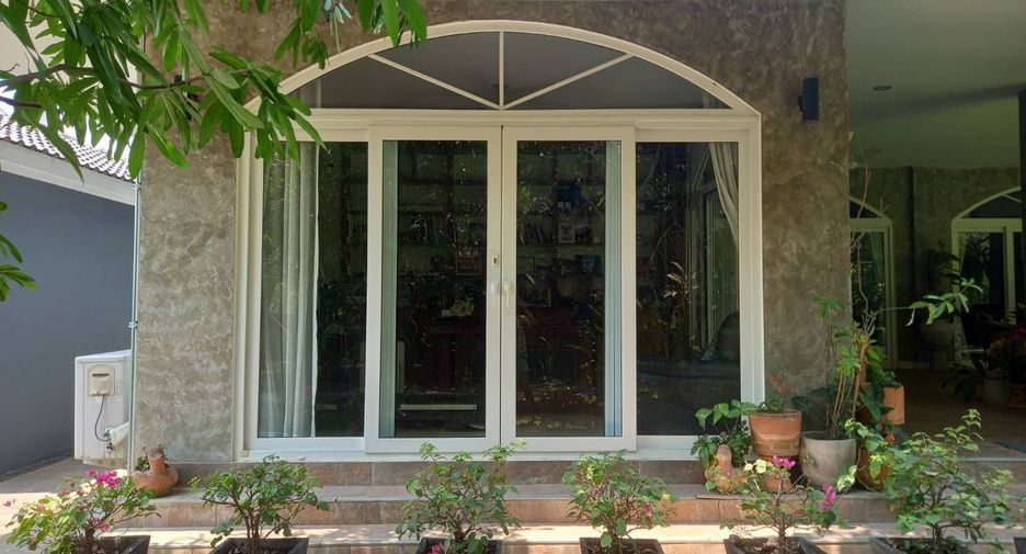 For sale and for rent 3 bedrooms house in San Sai, Chiang Mai