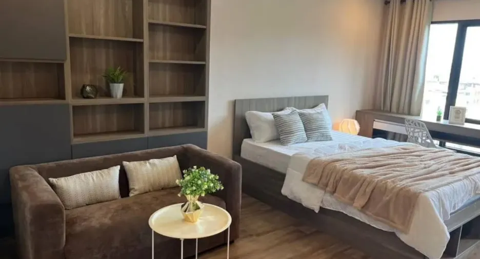 For rent studio condo in Bangkok Noi, Bangkok