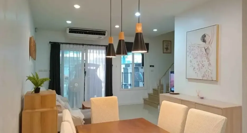 For sale 3 bedrooms townhouse in Mueang Chiang Mai, Chiang Mai