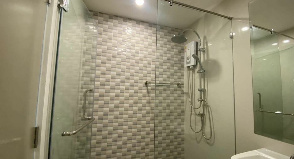 For rent 1 bed condo in Mueang Samut Prakan, Samut Prakan