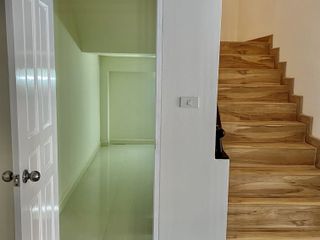 For sale and for rent 5 bedrooms house in San Kamphaeng, Chiang Mai