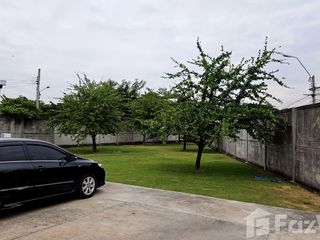 For sale 3 bedrooms townhouse in Khlong Sam Wa, Bangkok