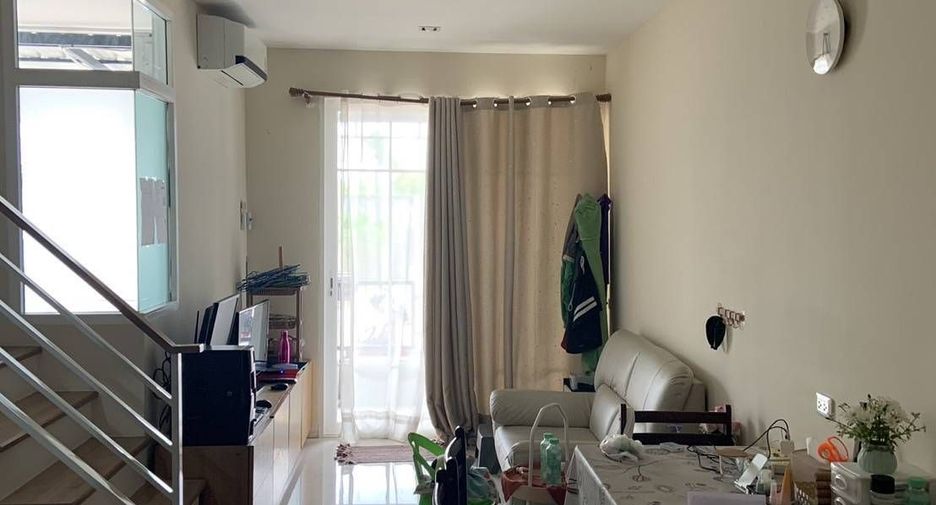 For sale 3 bedrooms townhouse in Khlong Sam Wa, Bangkok