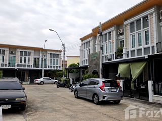 For sale 3 bedrooms townhouse in Khlong Sam Wa, Bangkok