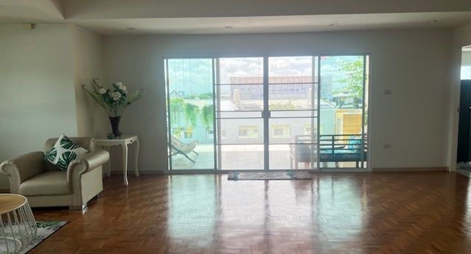 Продажа 37 спальни отель в Mueang Chiang Mai, Чианг Маи